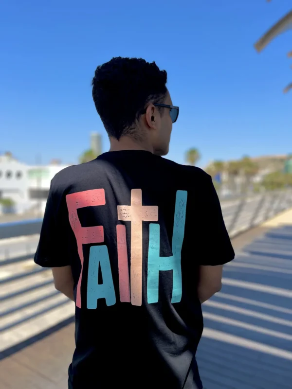 Camiseta Faith Negra - Imagen 3